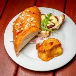 Bocadillo de pollo BBQ 