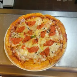 Pizza con chorizo 