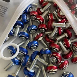 Embellecedores Rojos y Azul