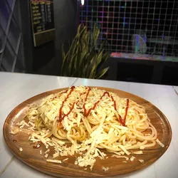 Spaghettis Napolitano Queso Gouda 