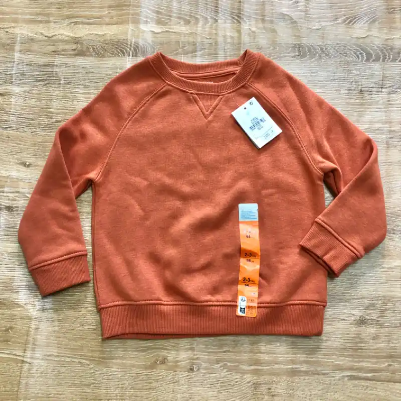 Abrigo color naranja 