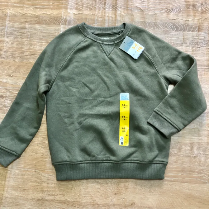 Abrigo color verde olivo