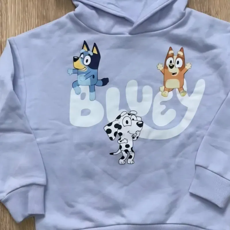 Abrigo con Bluey color violeta