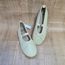 Balerinas color Beich con Lazo H&M