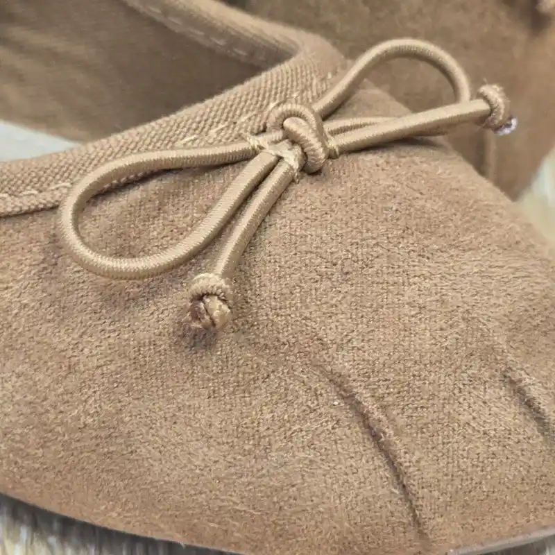 Balerinas Color Carmelita con Detalle delantero