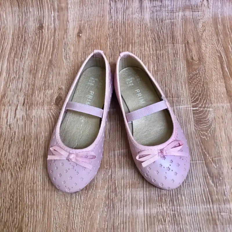 Ballerinas con lazo y estrellas color rosado 