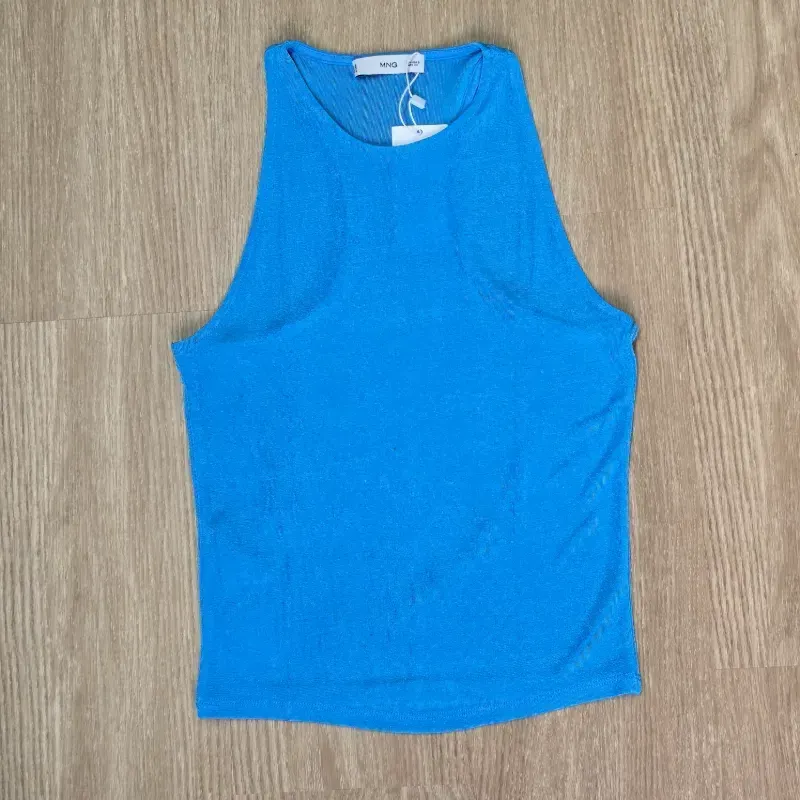 Blusa azul con brillos