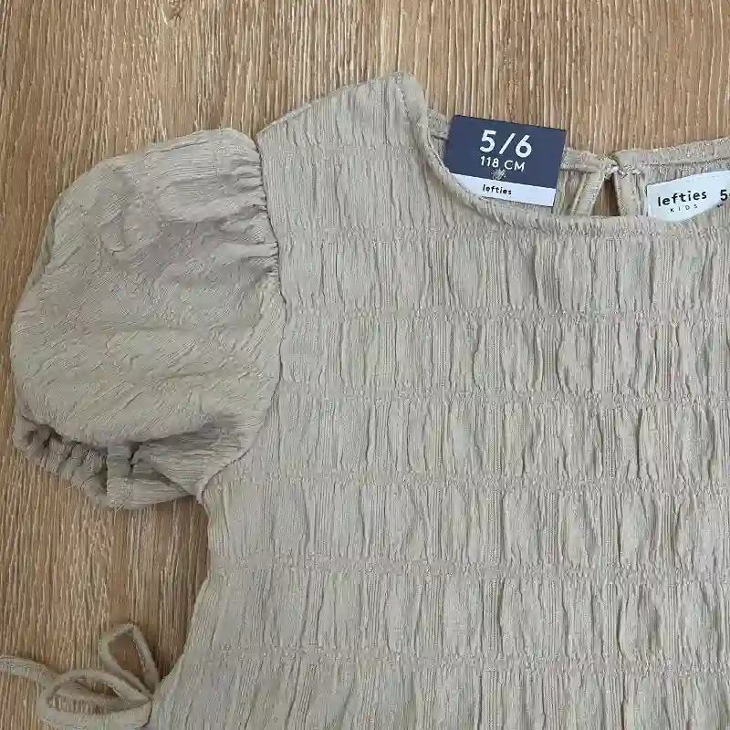 Blusa color marrón claro