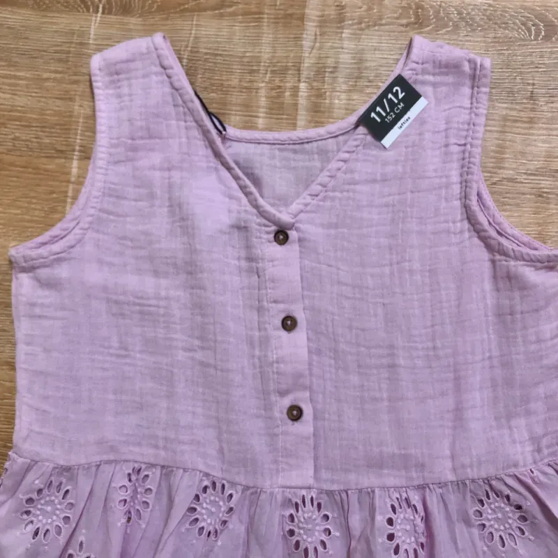 Blusa color rosado con bordados