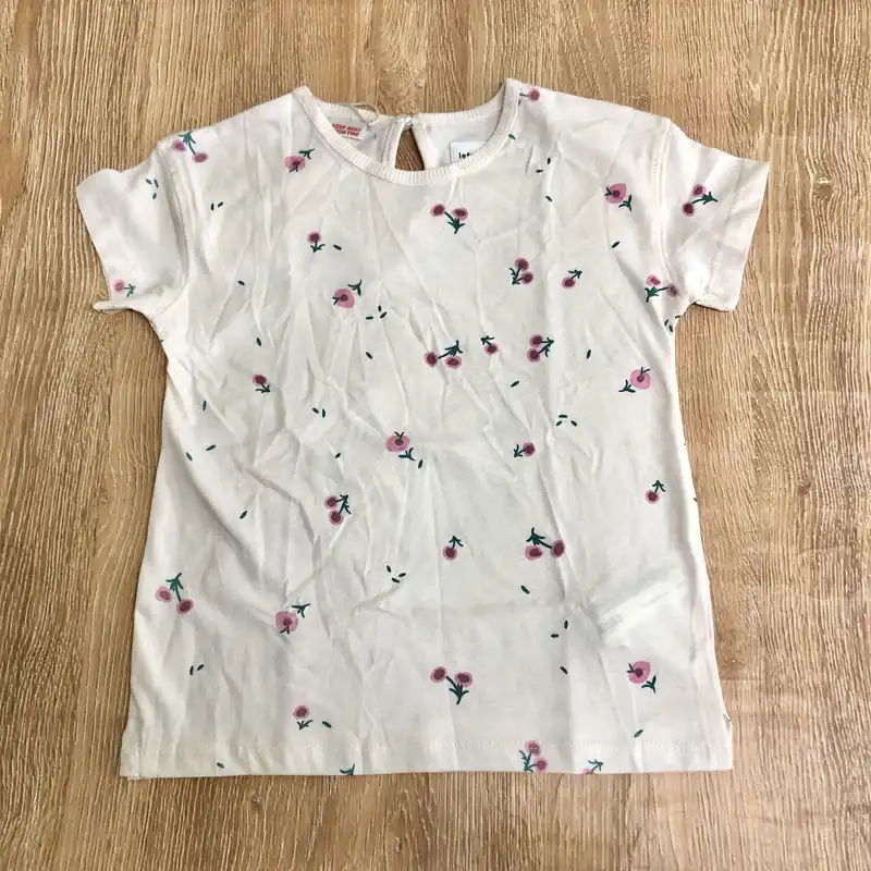 Blusa con flores 