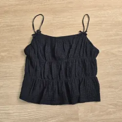 Blusa con lazo color negra