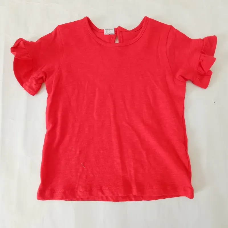 Blusa con vuelos color rojo 