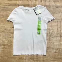 Blusa de canalé color blanco 