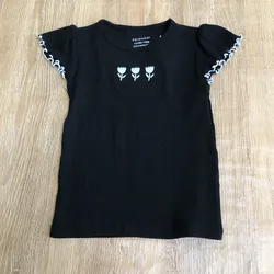 Blusa de canalé color negro 