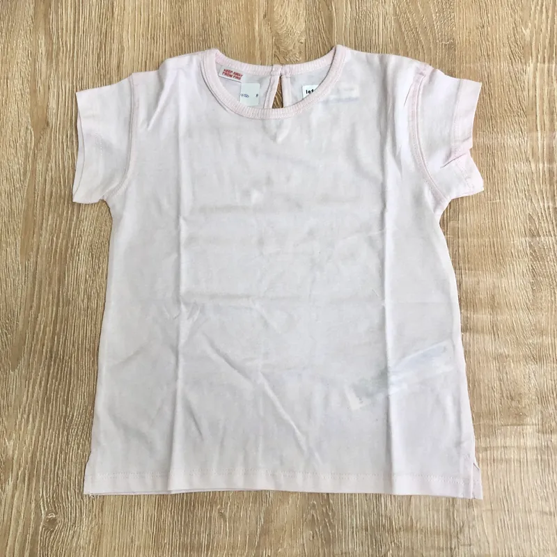 Blusa de color rosado 