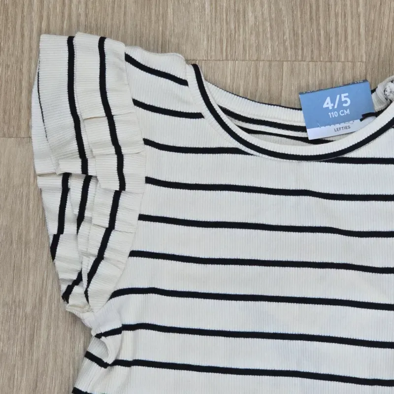 Blusa de rayas color Crema con Vuelos