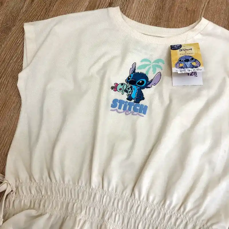 Blusa de Stitch color crema 