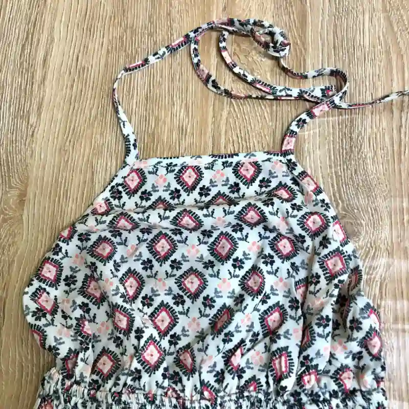 Blusa de tirantes con florecitas