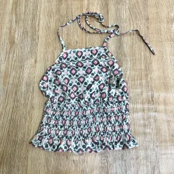 Blusa de tirantes con florecitas