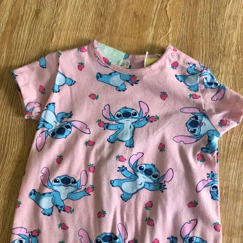 Body color rosado con Stitch 