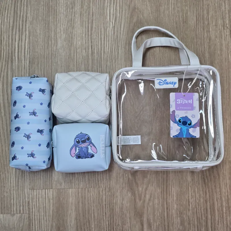 Bolso con Set de Neceseres de Stich