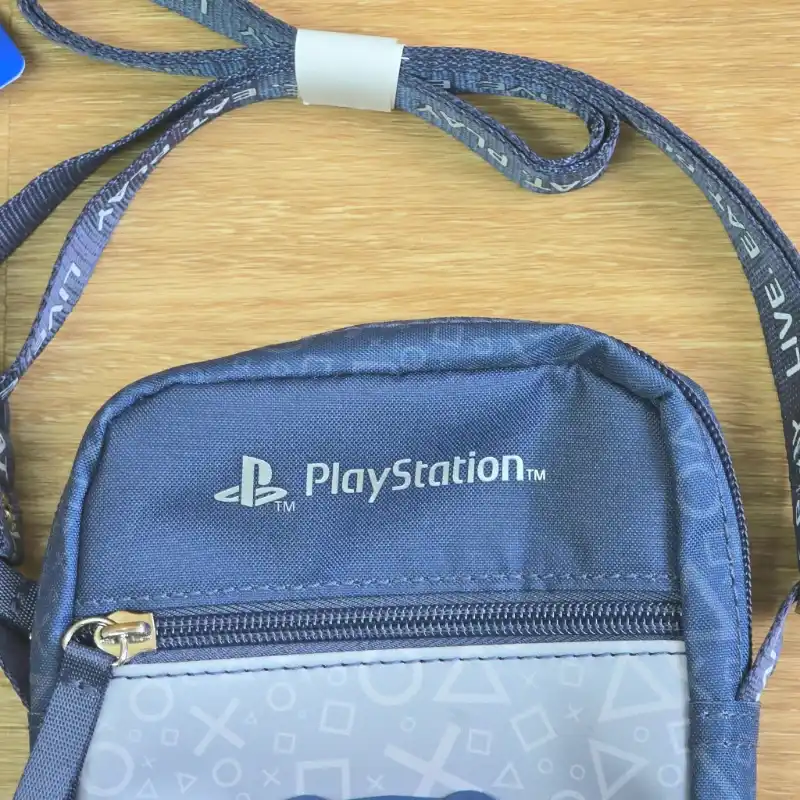 Bolso de Play Station color gris