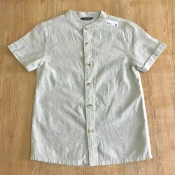 Camisa cuello chino con rayas color verde 