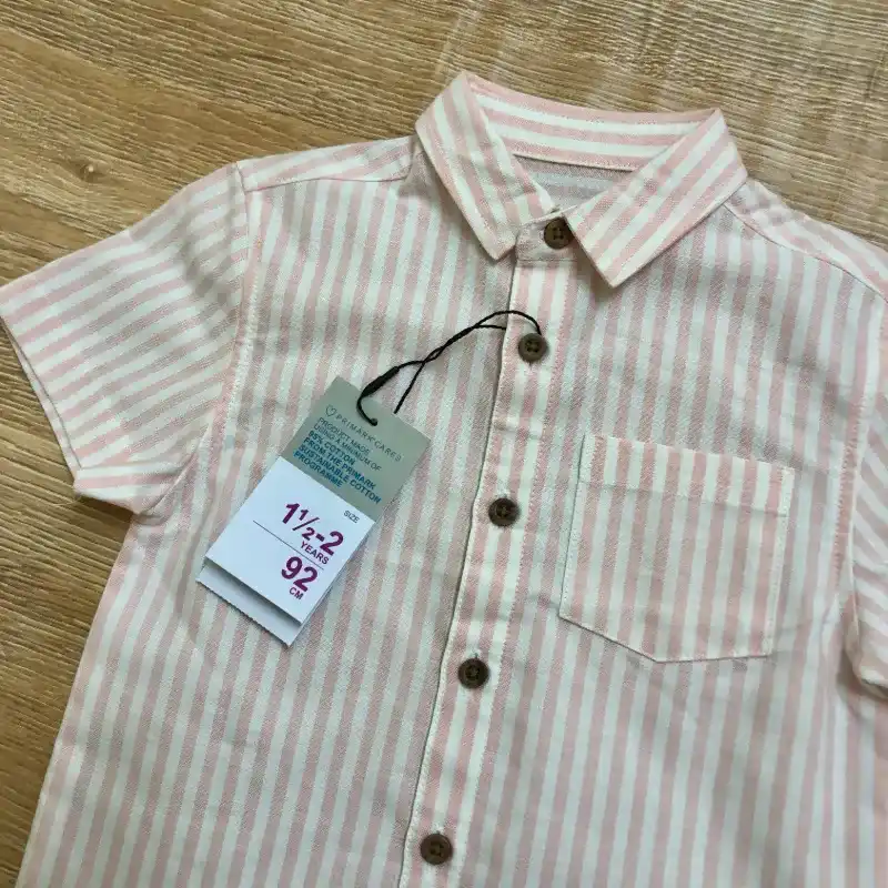 Camisa de rayas color rosado