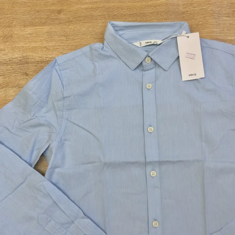 Camisa Mango azul con rayas blancas 