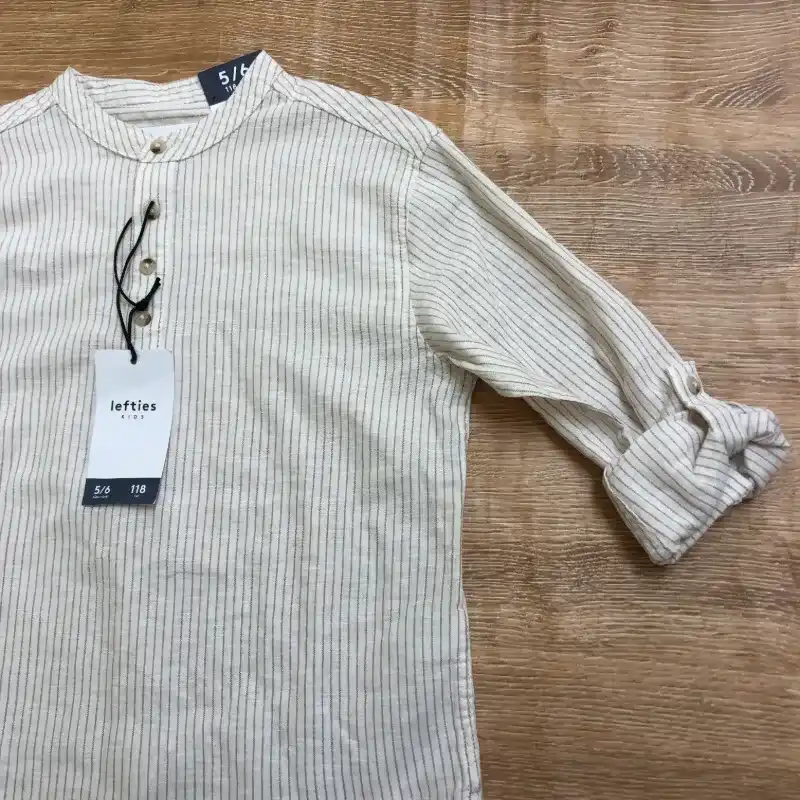 Camisa rayada de mangas largas
