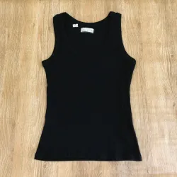 Camiseta básica color negro 