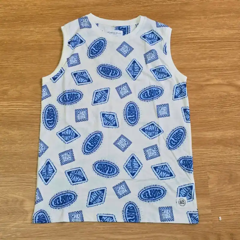 Camiseta blanca con detalles azules Lefties