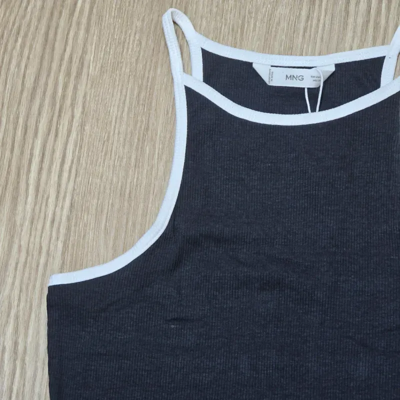 Camiseta estilo Top color Gris Ratón Básica