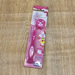 Cepillo de dientes con conejita 