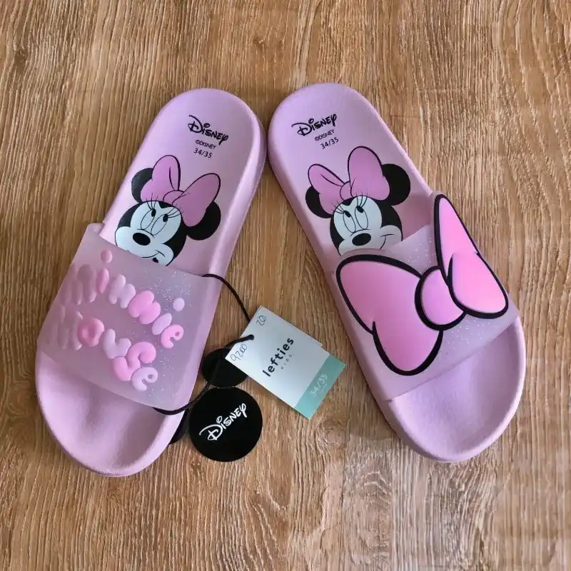 Chancletas con Minnie Mouse color rosadas