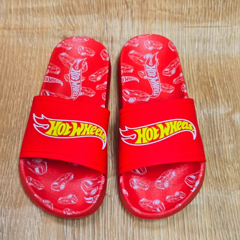 Chancletas de color rojo Hot Wheels