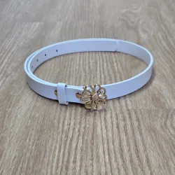 Cinto de niña color blanco con hebilla de flor