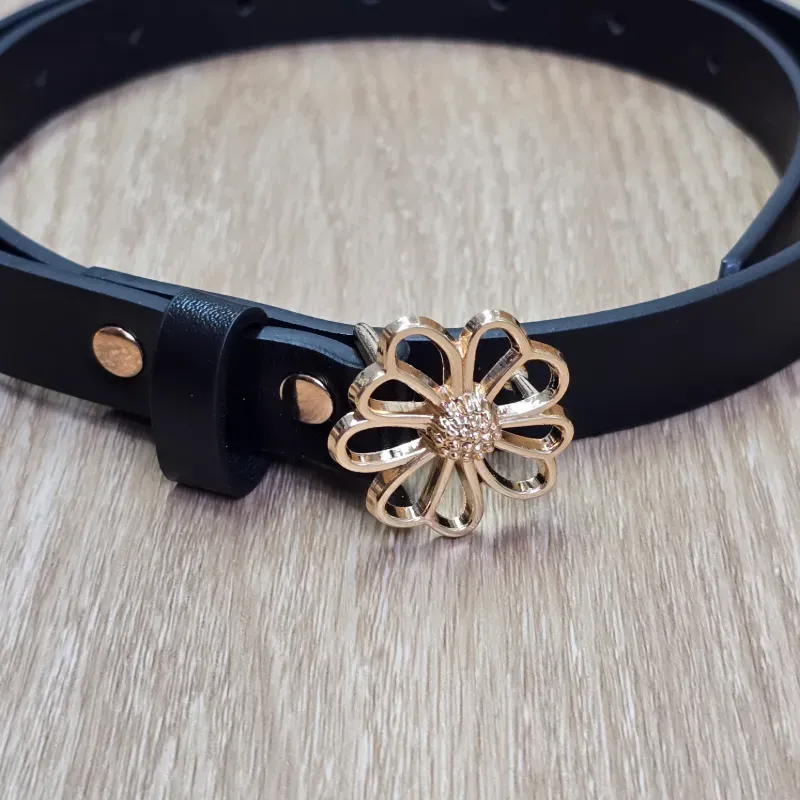 Cinto de niña con hebilla de Flor