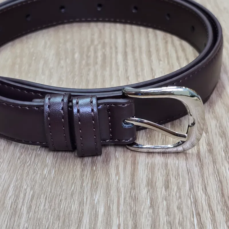 Cinto estilo cuerto color carmelita oscuro