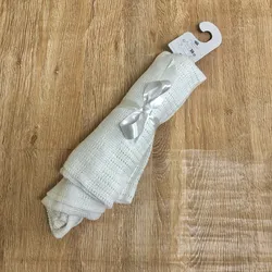 Colcha tejida color blanco 