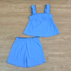 Conjunto azul con bordes negros