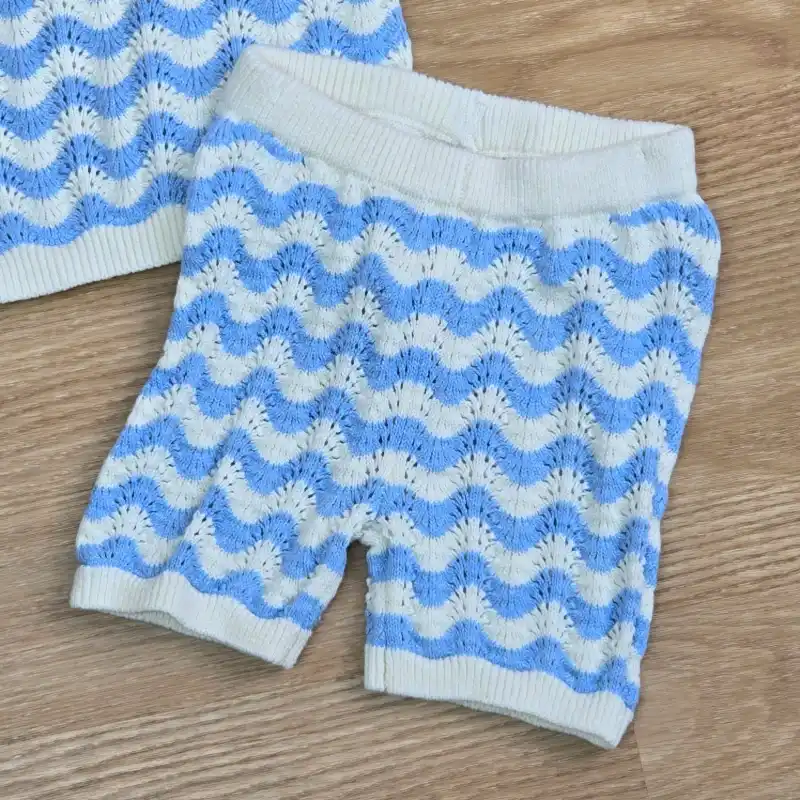 Conjunto bordados azul y beich