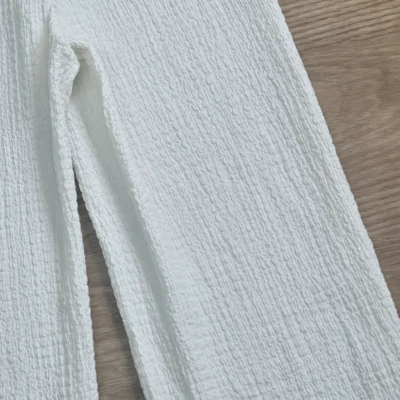 Conjunto color blanco con lazos