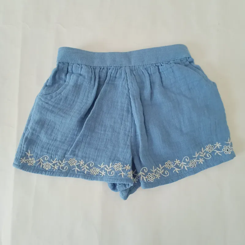 Conjunto color blanco y azul 
