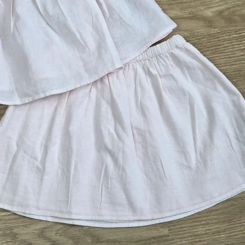 Conjunto color rosa con Flores