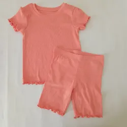 Conjunto color salmón 
