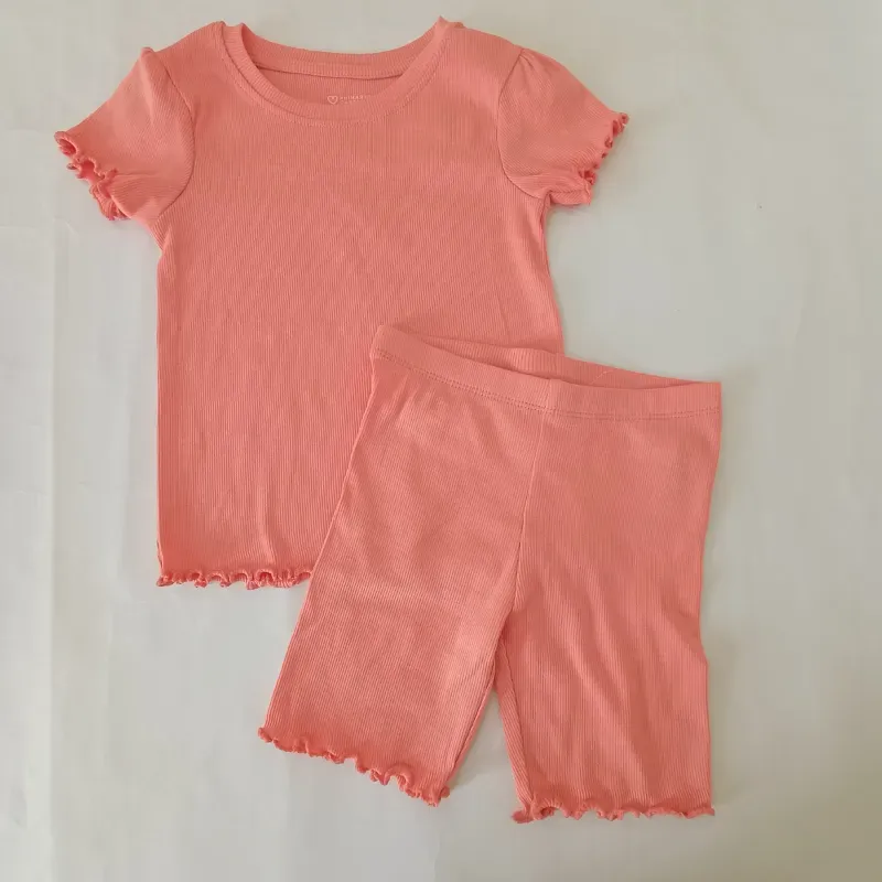Conjunto color salmón 