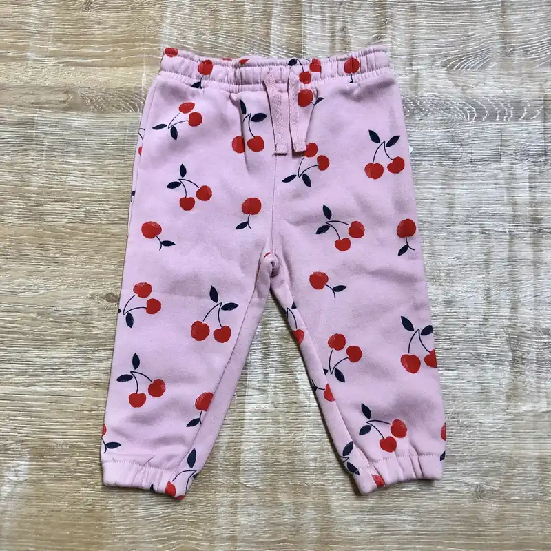 Conjunto con cerezas color rosado 