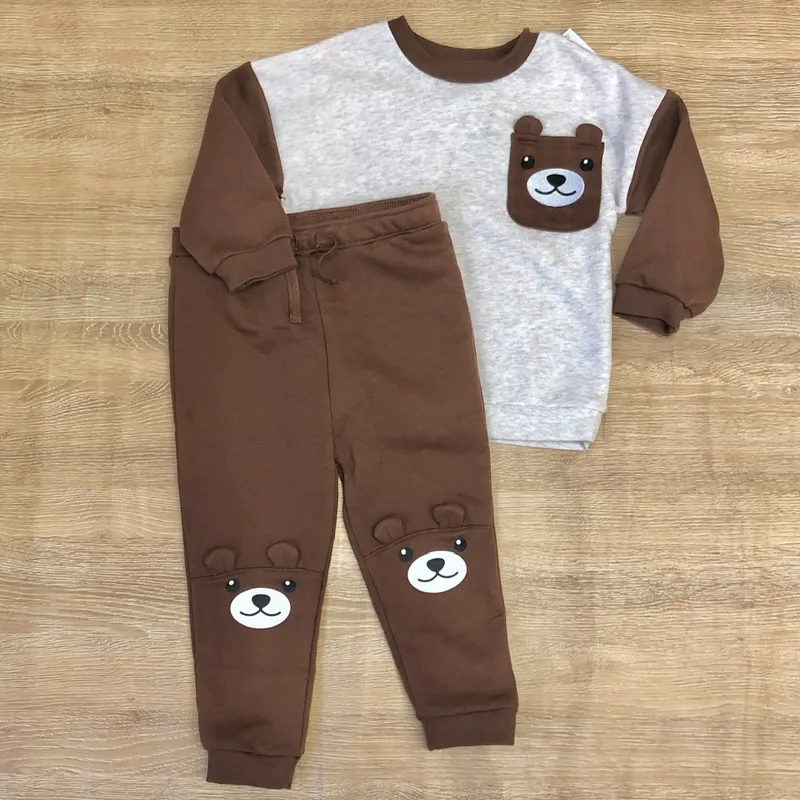 Conjunto con osos color marrón 
