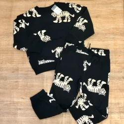 Conjunto con tigres color negro
